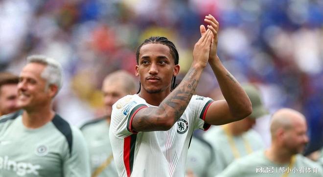 体育娱乐-德罗巴三道杠什么梗