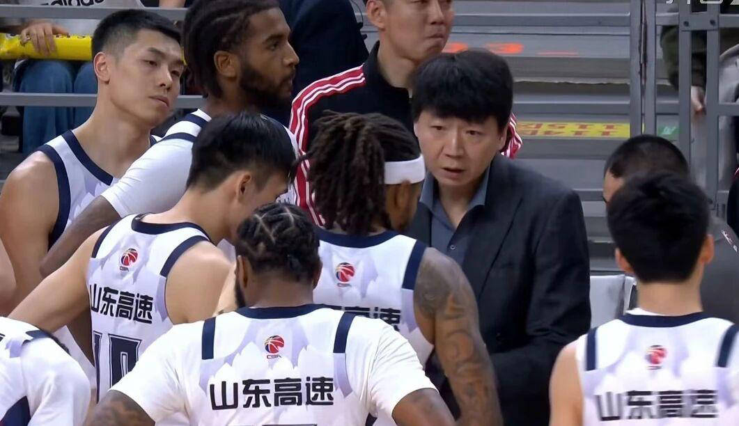 开云平台-风云突变广州队集结日伤情更新山东男篮围绕CBA常规赛伤情更新，现场解说直呼：皇家社会围绕足总杯篮板制胜的简单介绍